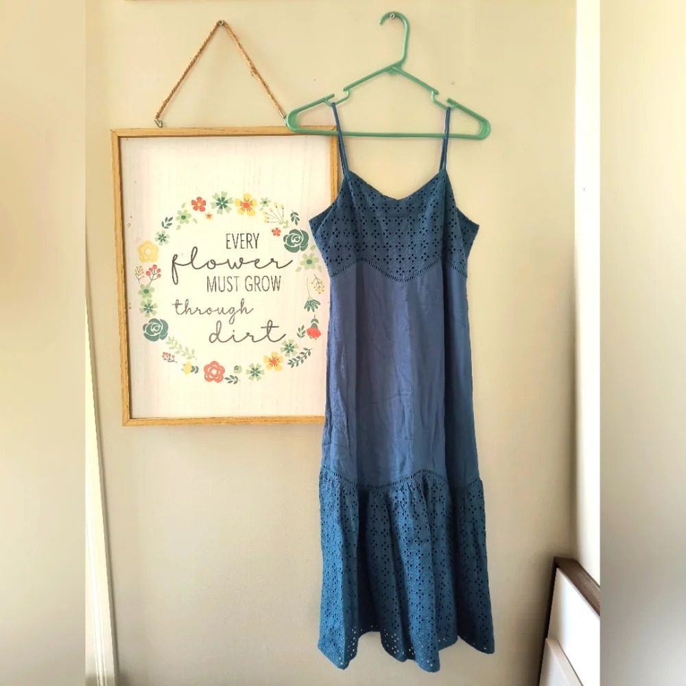 Women’s blue lace Miami brand summer dress zipper back size XS like new